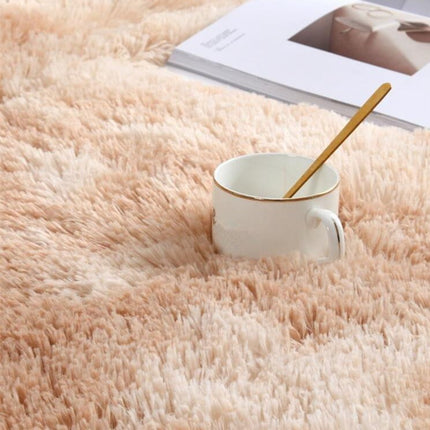 Ovale beige bedmat shaggy en zacht