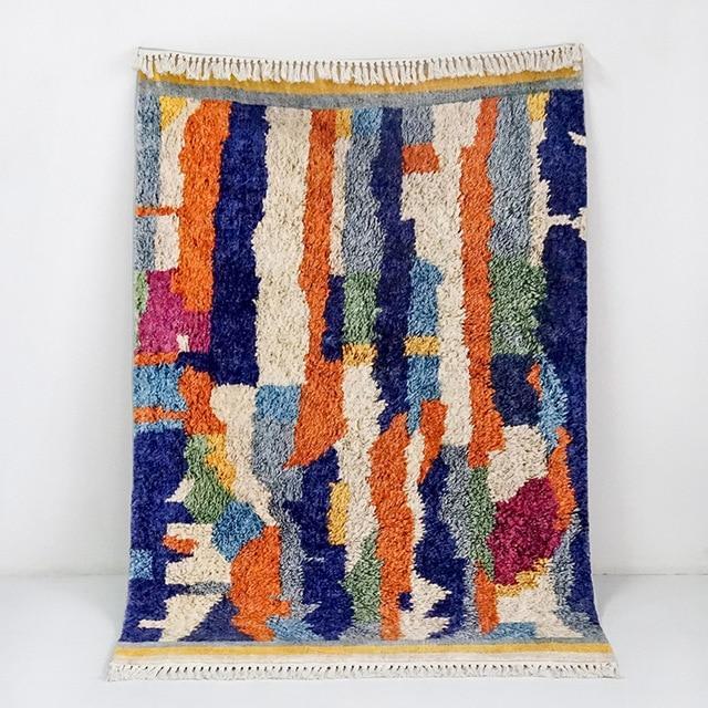 Abstract Berber vloerkleed voor eetkamer