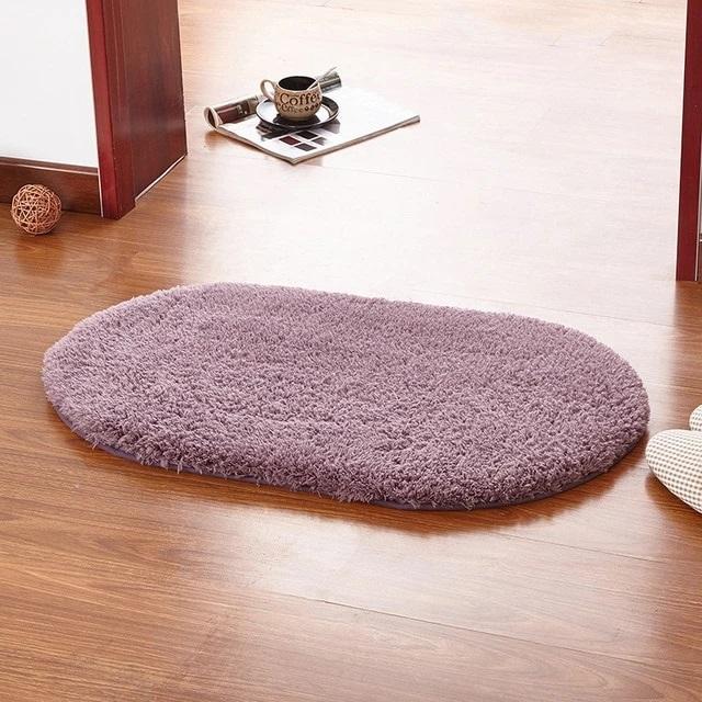 Zachte hoogpolige badmat in taupe kleur