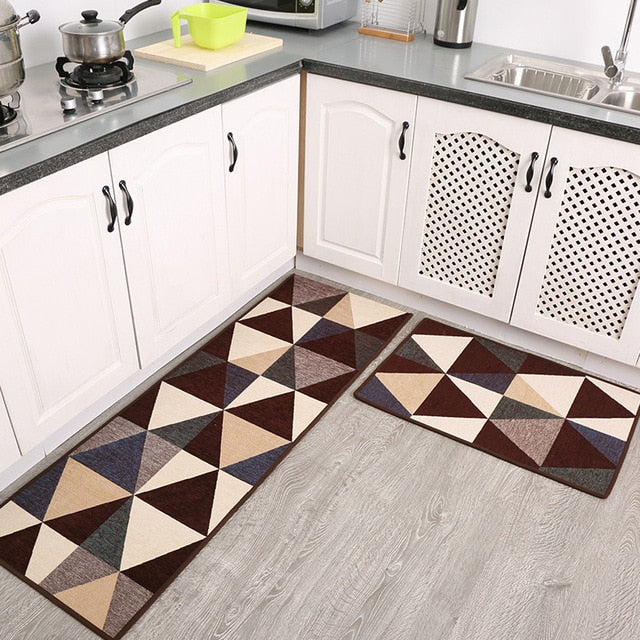 Lange keukenloper met geometrisch driehoekmotief